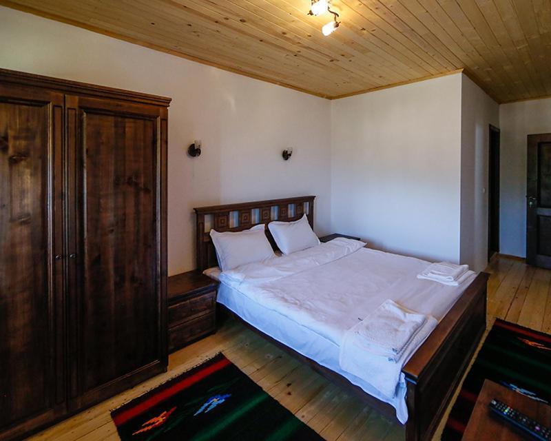 Skrebatno Калпаците - Kalpacite Guest Houses מראה חיצוני תמונה