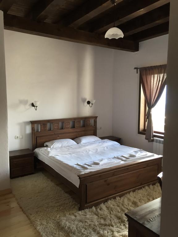 Skrebatno Калпаците - Kalpacite Guest Houses מראה חיצוני תמונה